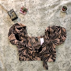 NWT | Wild Fable Cut Out Crop Top | XL